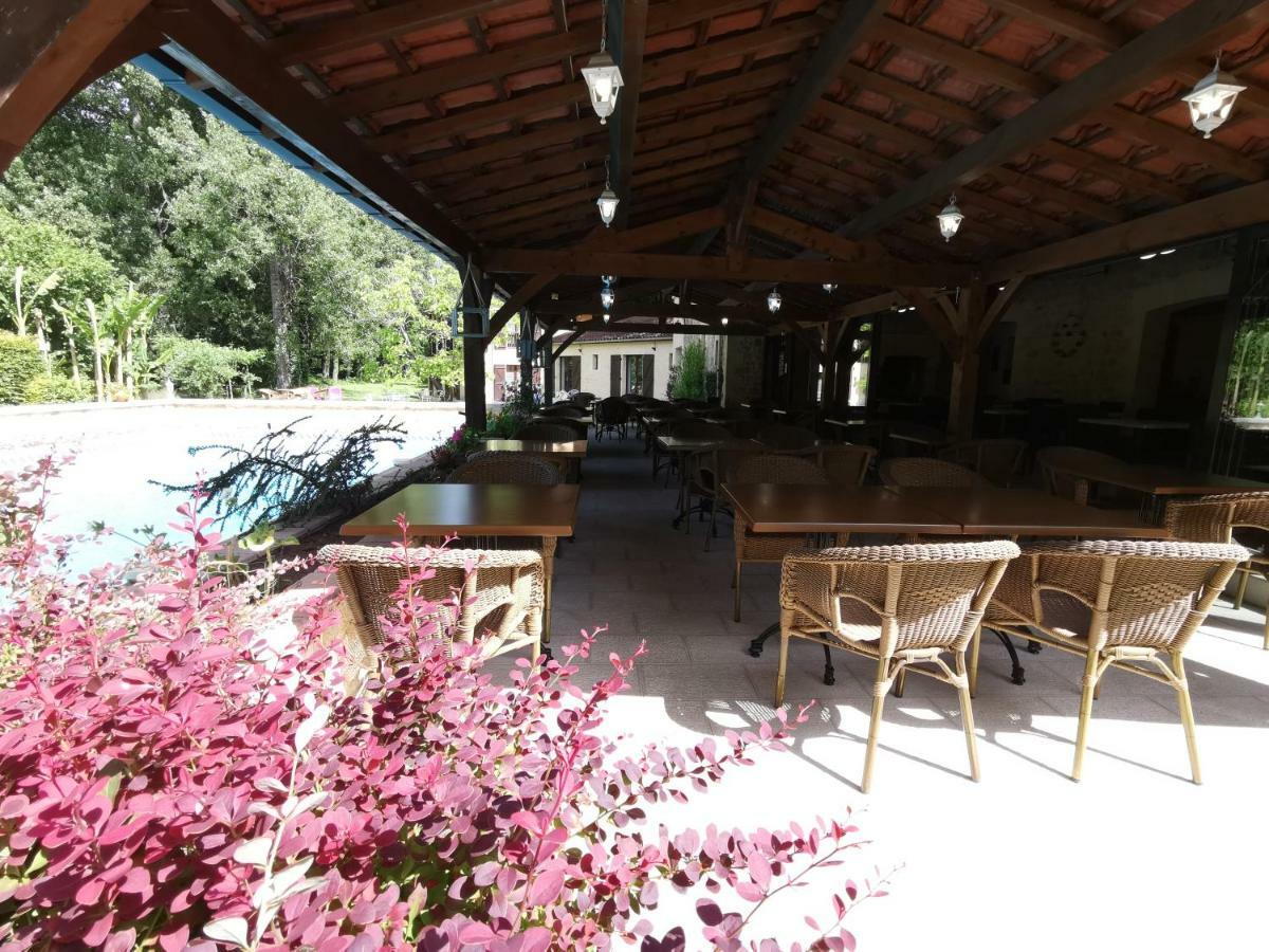 Hotel Le Relais Du Touron 카르삭아일락 외부 사진