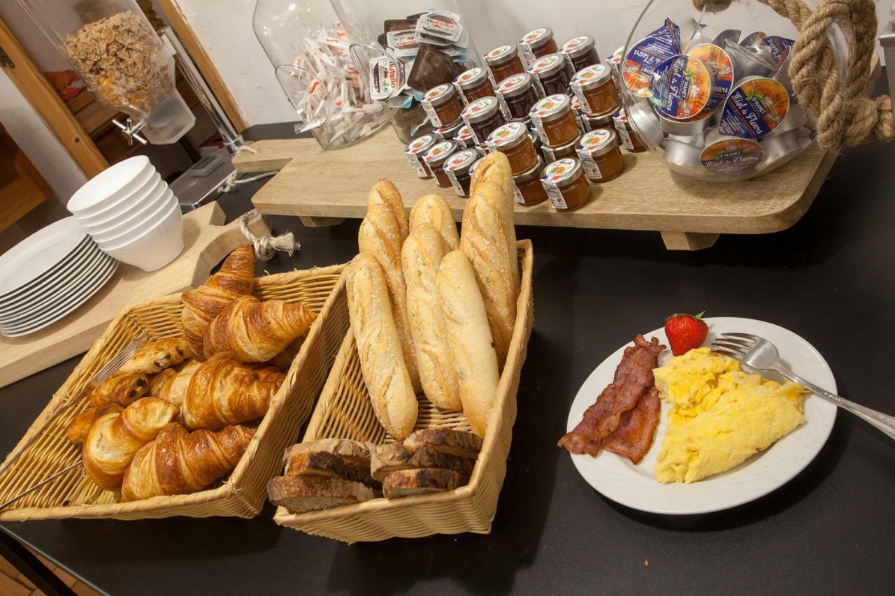 Hotel Le Relais Du Touron 카르삭아일락 외부 사진
